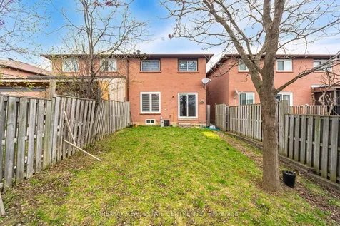 27 Woodsend Run Brampton ON L6Y 4G8