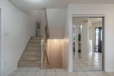 197 Vintage Gate Brampton ON L6X 5B8