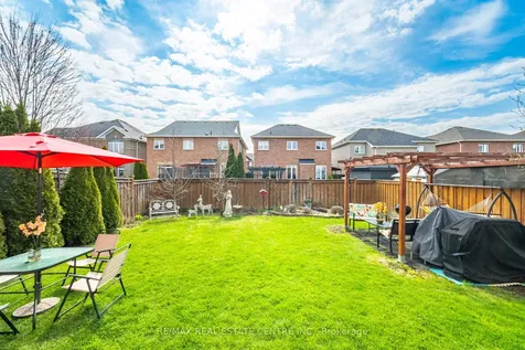 47 Begonia Crescent Brampton ON L7A 0M7