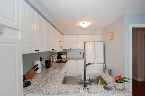 195 Van Scott Drive Brampton ON L7A 1V2