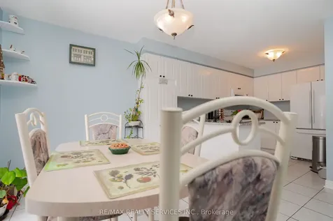 195 Van Scott Drive Brampton ON L7A 1V2