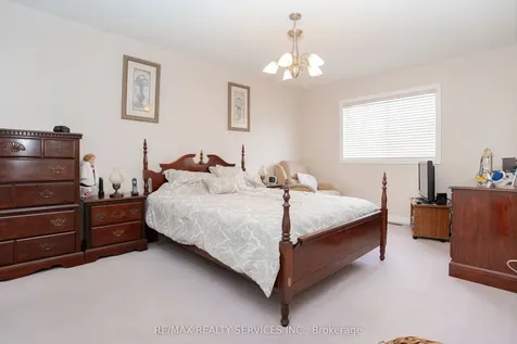 195 Van Scott Drive Brampton ON L7A 1V2