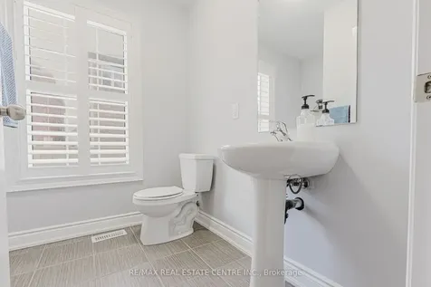 78 Hollowgrove Boulevard Brampton ON L6P 0Y3