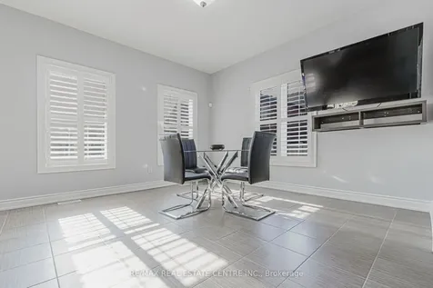 78 Hollowgrove Boulevard Brampton ON L6P 0Y3