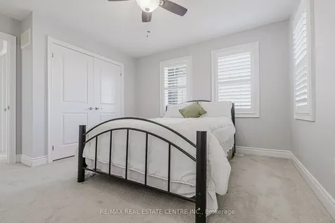 78 Hollowgrove Boulevard Brampton ON L6P 0Y3