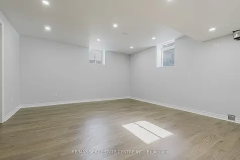 78 Hollowgrove Boulevard Brampton ON L6P 0Y3