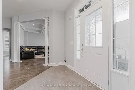 78 Hollowgrove Boulevard Brampton ON L6P 0Y3