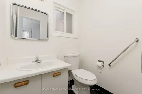 34 Metzak Drive Brampton ON L6Z 4N3