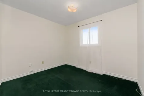 34 Metzak Drive Brampton ON L6Z 4N3