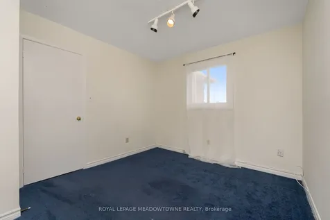 34 Metzak Drive Brampton ON L6Z 4N3