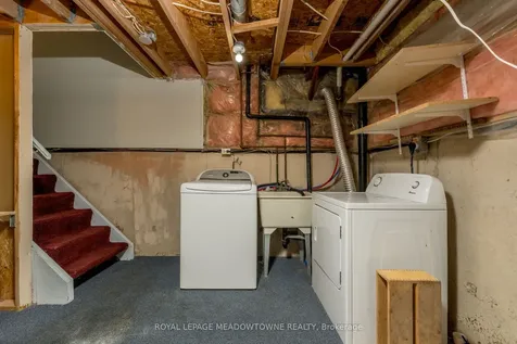 34 Metzak Drive Brampton ON L6Z 4N3