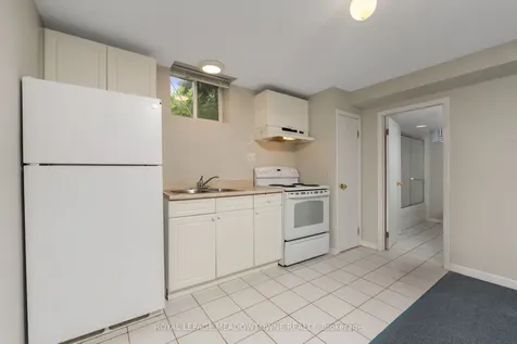 34 Metzak Drive Brampton ON L6Z 4N3