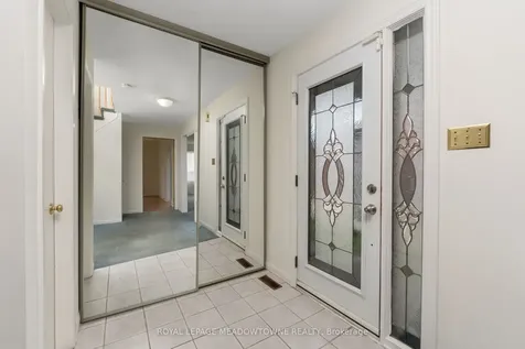 34 Metzak Drive Brampton ON L6Z 4N3