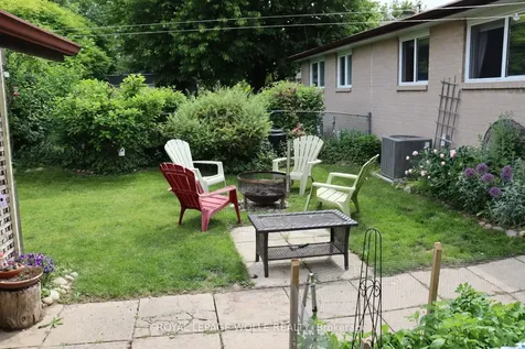 18 Gulliver Crescent Brampton ON L6S 1S9