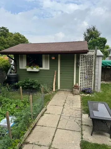 18 Gulliver Crescent Brampton ON L6S 1S9