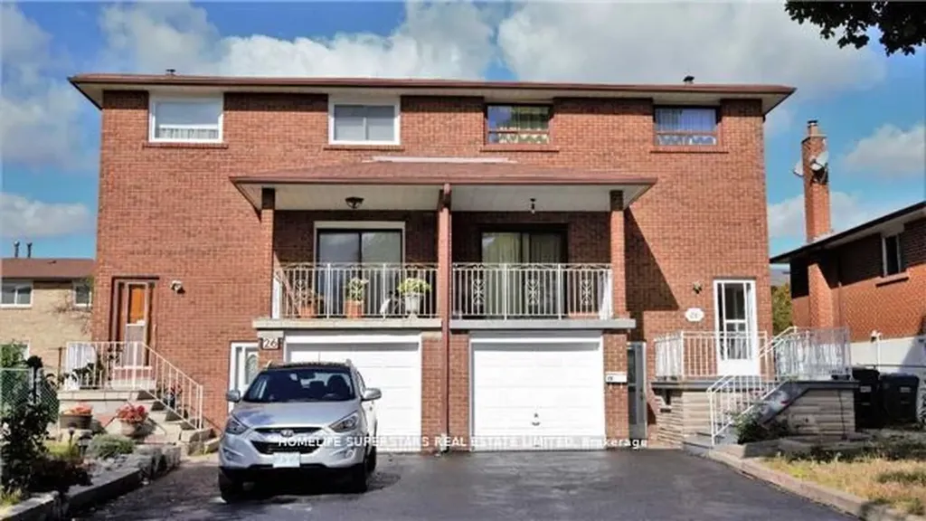 28 Bramhall Court Brampton ON L6V 3L2