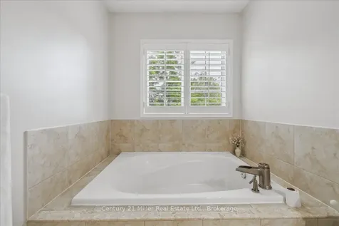 4810 Capri Crescent Burlington ON L7M 0H5