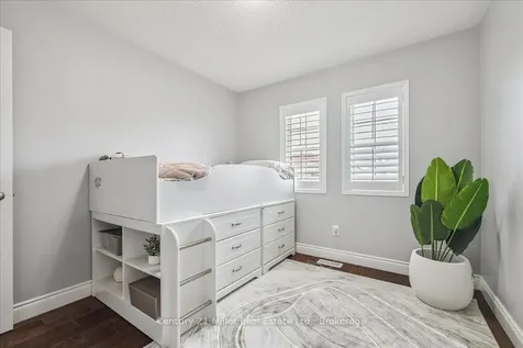 4810 Capri Crescent Burlington ON L7M 0H5