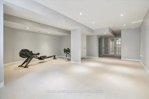 4810 Capri Crescent Burlington ON L7M 0H5