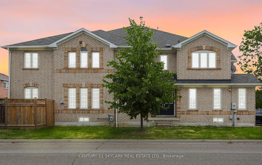 39 Baha Crescent Brampton ON L7A 2J3