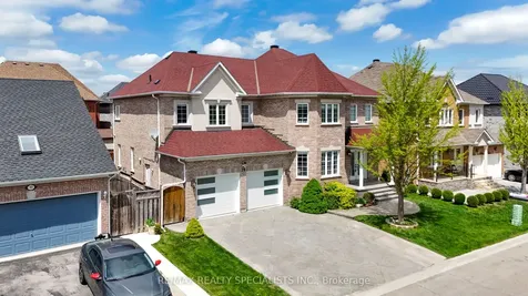14 Banks Drive Brampton ON L6P 1C7