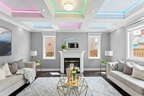 14 Banks Drive Brampton ON L6P 1C7