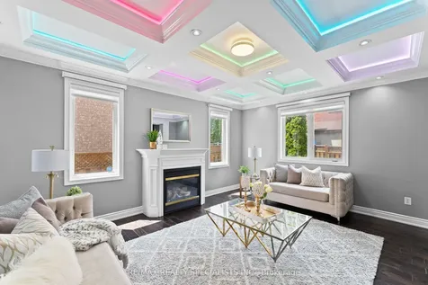 14 Banks Drive Brampton ON L6P 1C7