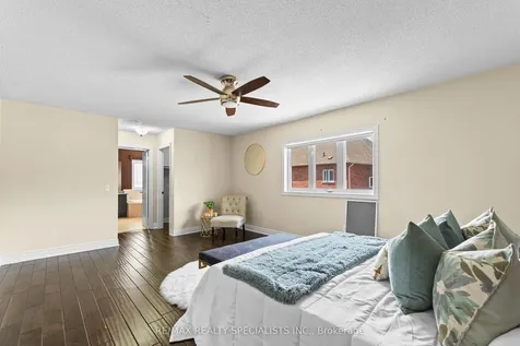 14 Banks Drive Brampton ON L6P 1C7