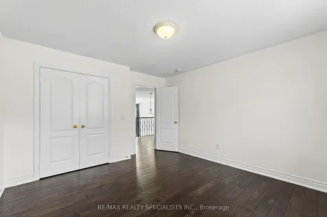 14 Banks Drive Brampton ON L6P 1C7