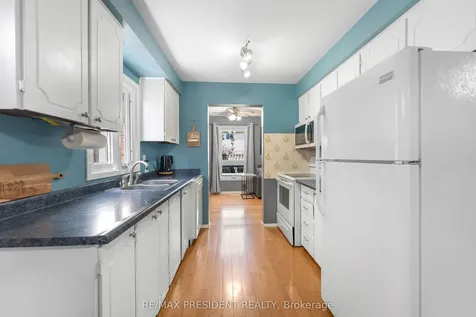 12 Summertime Court Brampton ON L6Z 2B4