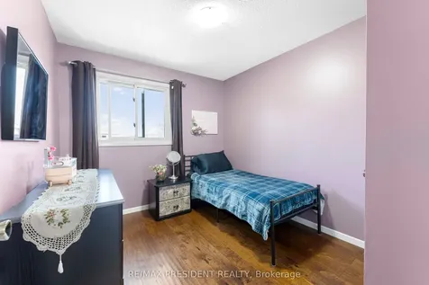 12 Summertime Court Brampton ON L6Z 2B4