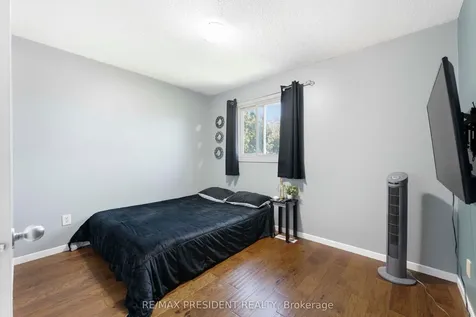 12 Summertime Court Brampton ON L6Z 2B4