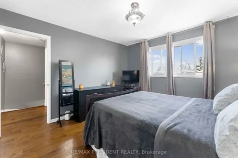 12 Summertime Court Brampton ON L6Z 2B4