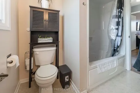 12 Summertime Court Brampton ON L6Z 2B4