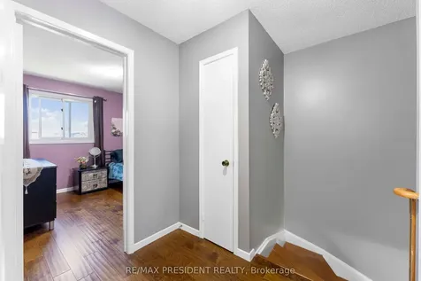 12 Summertime Court Brampton ON L6Z 2B4