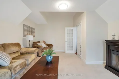 13 Belleville Drive Brampton ON L6P 1V7