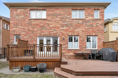 13 Belleville Drive Brampton ON L6P 1V7