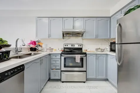 14 Sunny Glen Crescent Brampton ON L7A 2C6