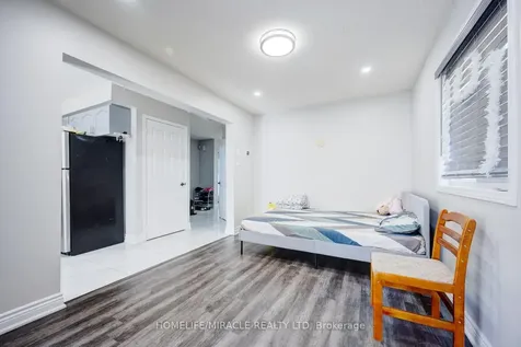 14 Sunny Glen Crescent Brampton ON L7A 2C6