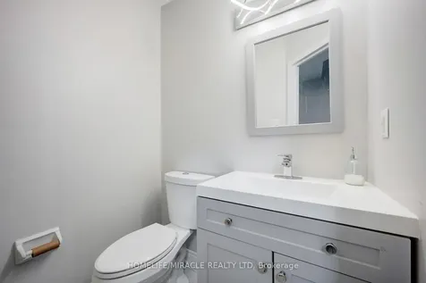 14 Sunny Glen Crescent Brampton ON L7A 2C6