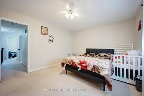 14 Sunny Glen Crescent Brampton ON L7A 2C6