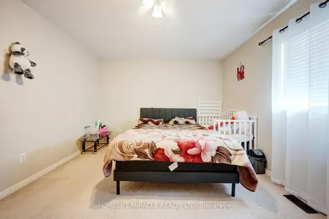 14 Sunny Glen Crescent Brampton ON L7A 2C6