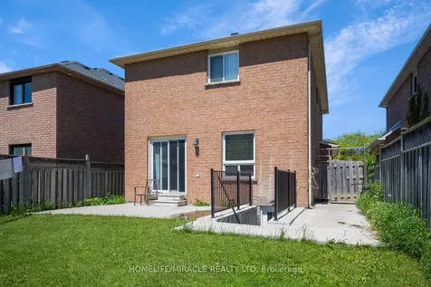 14 Sunny Glen Crescent Brampton ON L7A 2C6
