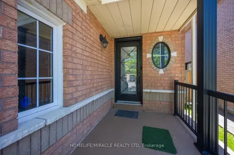 14 Sunny Glen Crescent Brampton ON L7A 2C6