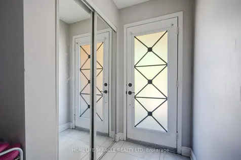 14 Sunny Glen Crescent Brampton ON L7A 2C6