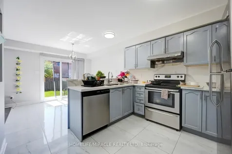 14 Sunny Glen Crescent Brampton ON L7A 2C6