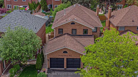 59 Lord Simcoe Drive Brampton ON L6S 5G7