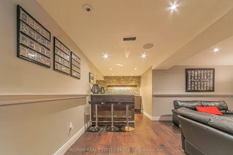 59 Lord Simcoe Drive Brampton ON L6S 5G7