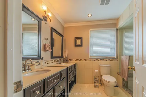 59 Lord Simcoe Drive Brampton ON L6S 5G7