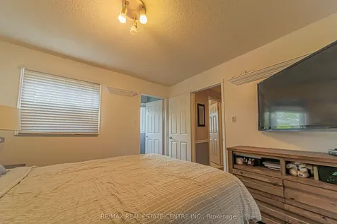 59 Lord Simcoe Drive Brampton ON L6S 5G7